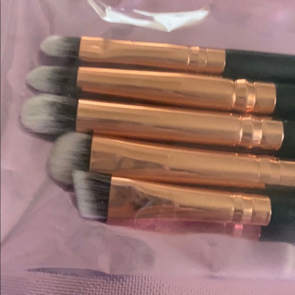 MOTD “EYE GOT IT” BRUSH SET - Picture 2 of 3